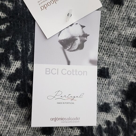 Antonio Salgado  Throw Blanket Grey Black Knit Cotton Blend 50" X 63" Snowflakes - Picture 8 of 12